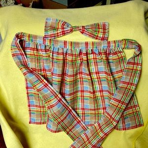 Kids apron with clip on bow to match